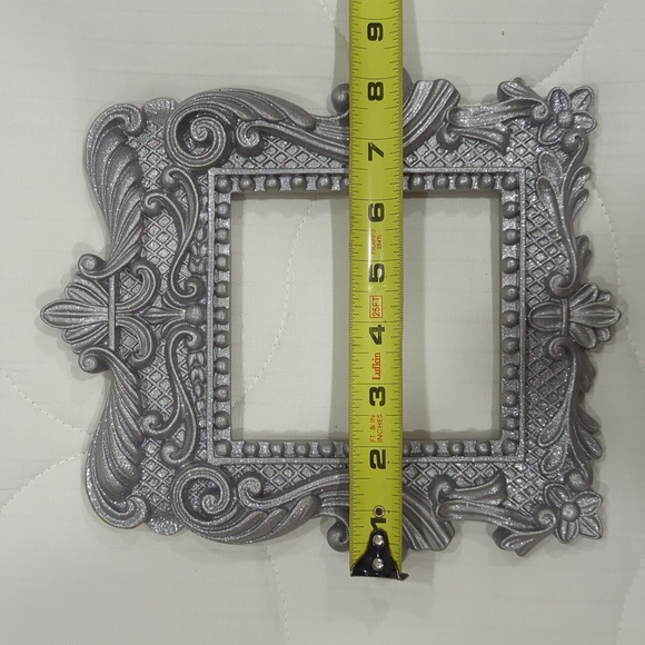 Wall-hanging Photo Frame - Picture 7 of 9